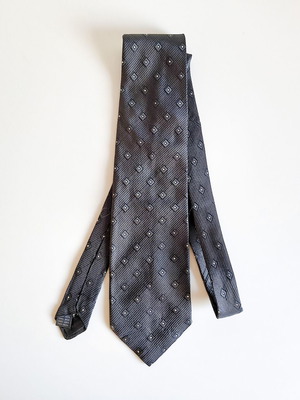 Silk jacquard tie with diamond pattern, like new, made in Italy