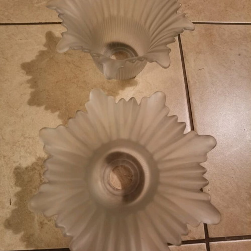 Glass for wall lights 2 pieces in excellent condition