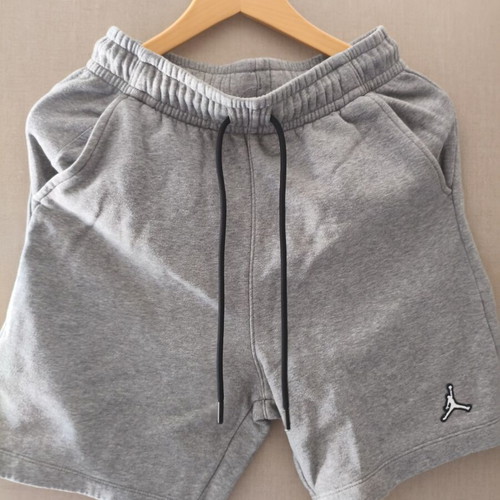 Jordan Essentials boys' shorts XS, grey
