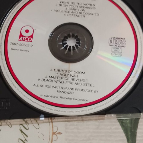 Manowar Fighting the World CD like new, metal
