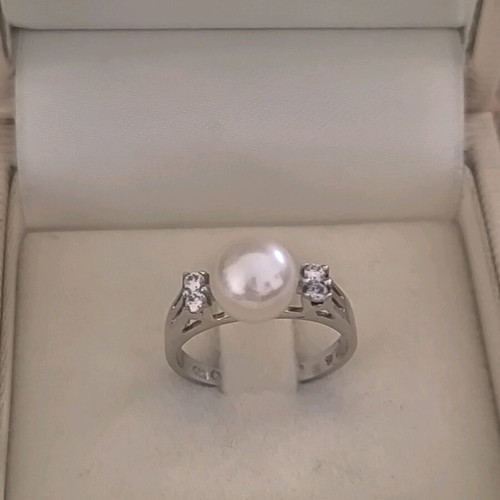 14K White Gold Ring with Real Pearl and Zircon New