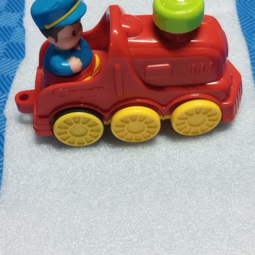 Set of 2 toy cars like new