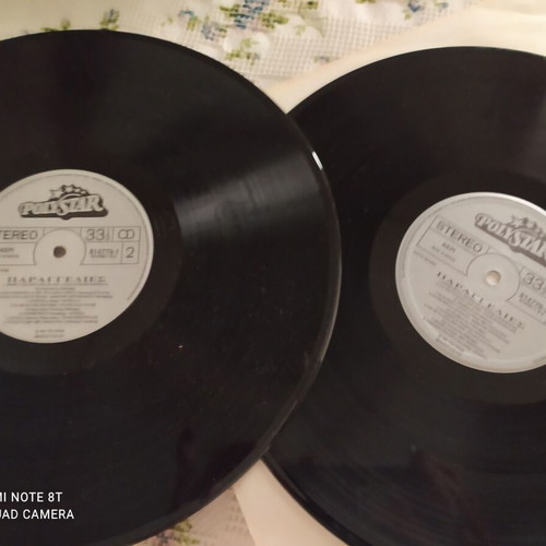 Vinyl records like new, pack of 2, laiko hits
