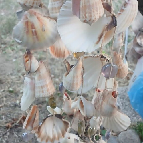 Melodos hanging decoration with real seashells