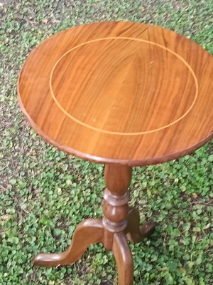 Antique walnut wood marquetry coffee table like new