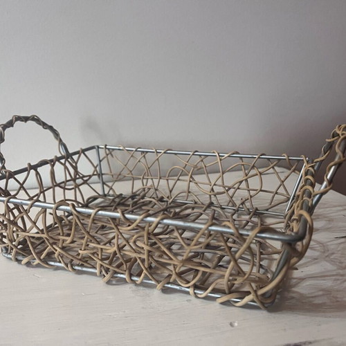 Decorative basket like new