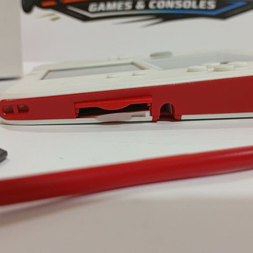 Nintendo 2DS used console with box and accessories