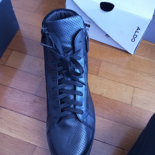Men's boots new, size 45, black