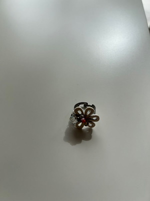 Flower ring