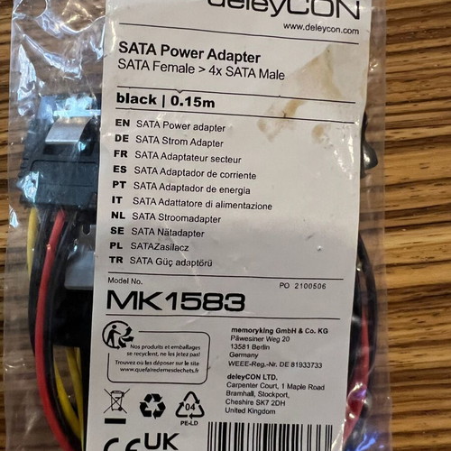DeleyCON S-ATA Power Adapter Y-Adapter 0.15 m new, 1x SATA female to 4x SATA male angled
