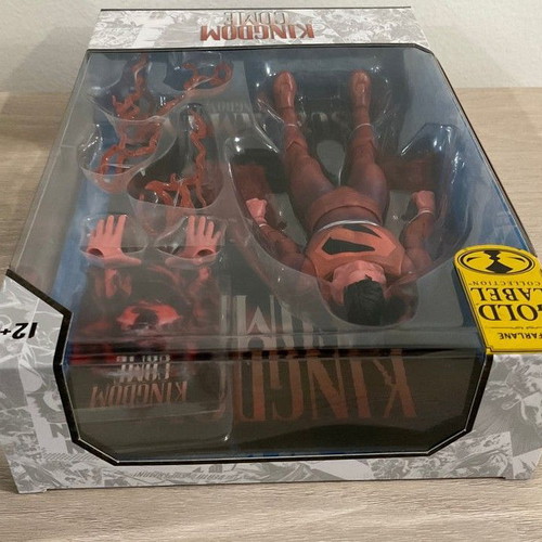 Superman Kingdom new sealed figure