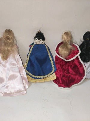 Deagostini Disney Princess 6 porcelain dolls like new