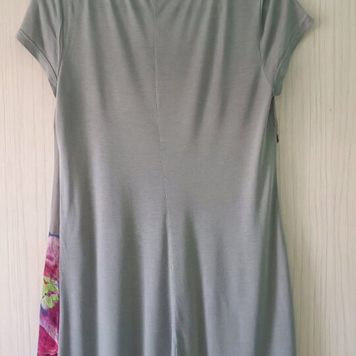 Women's tunic blouse like new, gray with floral design