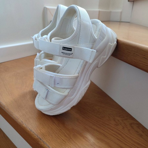 Chunky sandals size 36 like new, white with velcro