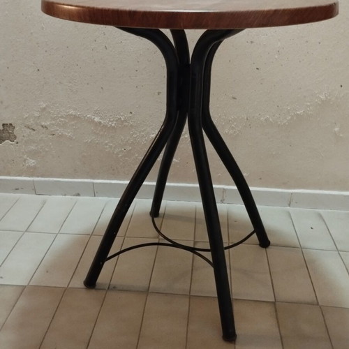 Round table like new
