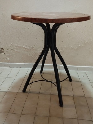 Round table like new