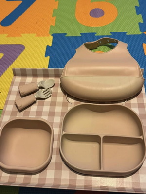 Mamas and papas silicone feeding set 5 pieces new