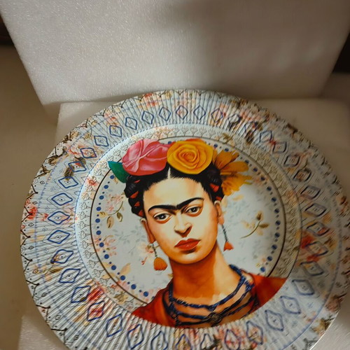 Plastic decorative tray used condition
