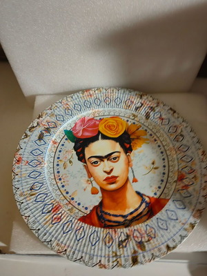 Plastic decorative tray used condition
