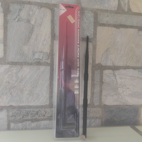 Nixon WiFi Omni Antenna 2.4GHz 9dBi SMA plug like new