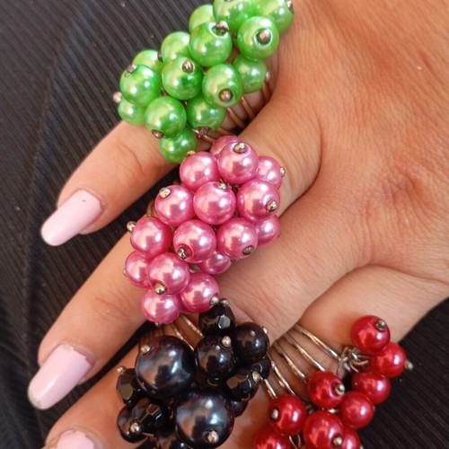 Statement cocktail rings set of 4 with beads and pearls like new