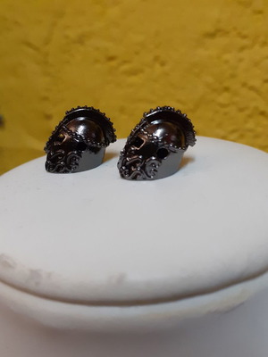 Helmet-shaped beads used, set of 2 pieces