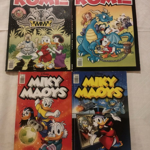 Mickey Mouse comics 4 pieces like new