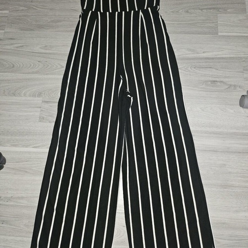 Bershka jumpsuit like new, size M, black and white