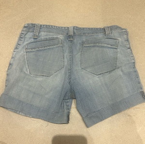 Σορτσάκι Medium άριστης κατάστασης