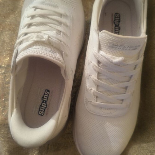 Skechers women's athletic shoes like new, size 38.5, white