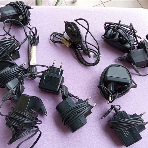 Chargers for old mobile phones used Nokia Samsung Motorola Sony Ericsson Sagem BlackBerry Siemens Alcatel