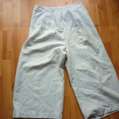 Sisley pants used, waist 36 cm, length 82 cm, size S, white multicolor
