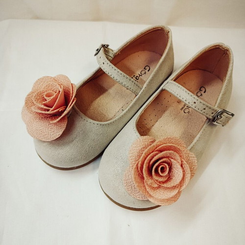 Gorgino children's ballerina shoes, suede iridescent ecru with large flower