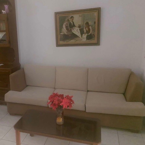 Three-seater sofa like new