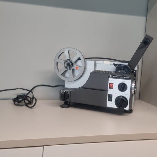 Sankyo Dualux 2000H vintage projector used in good condition