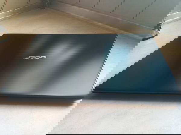 Acer aspire 3 laptop  i3