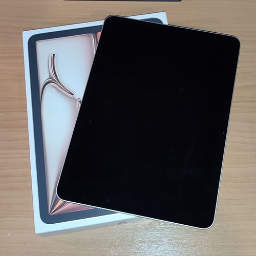 iPad Air M2 tablet