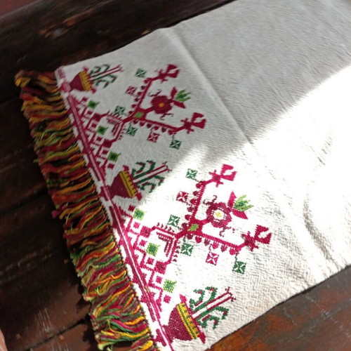 Woven embroidery cross-stitch like new