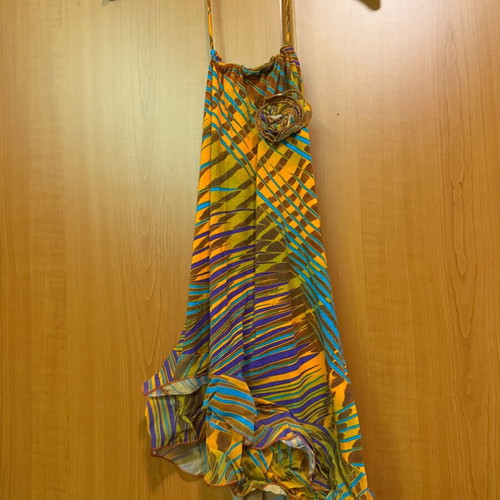Off-shoulder printed top like new, long with side gathers batik