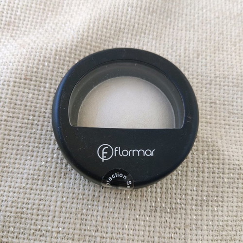 Flomar eyeshadow new sealed, large quantity
