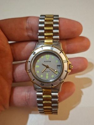 Austin Excellence Quartz Diver Style Watch used with box