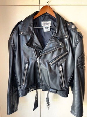 Vintage Parasuco Leather Biker Jacket made in Canada, size L, like new