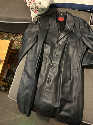 Καμπαρντίνα δερμάτινη XL αφόρετη, μαύρη