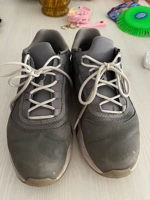 Nike Jordan shoes used, size 42.5, grey