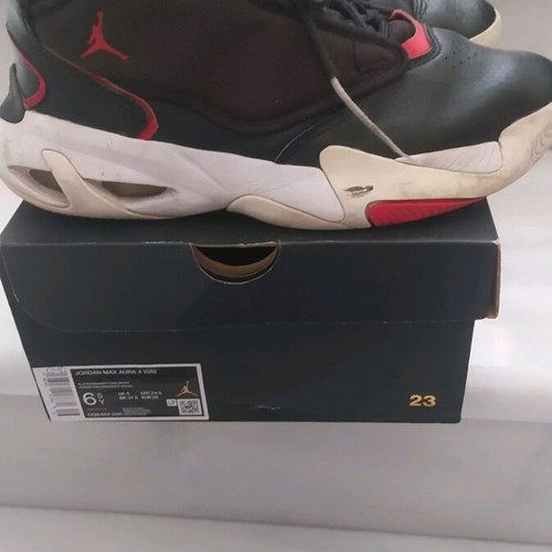 Jordan Max Aura athletic shoes like new, size 39, black and red