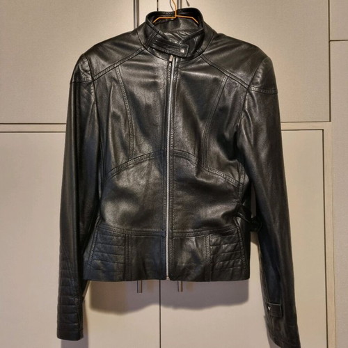 Mid-length leather jacket with mao collar size 46 like new, black