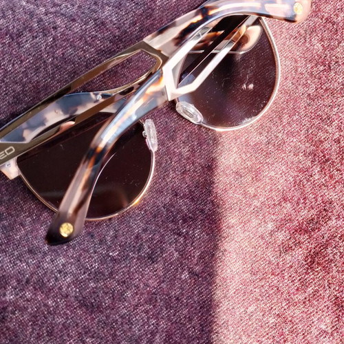 Med sunglasses like new