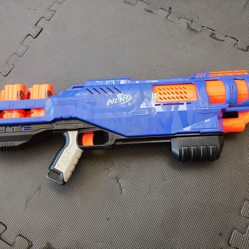 Nerf N-Strike Elite Trilogy DS-15 Blaster used, shotgun with 4 shells