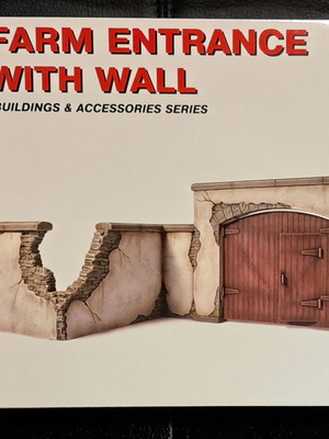 Miniart 35535 Farm Entrance with Wall 1/35 new collectible kit