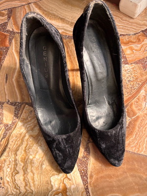 Sante suede pumps used with 12cm stiletto heel size 38